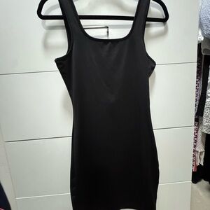 Elegant Black Sleeveless Dress